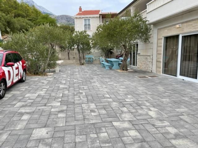 Villa Luce Mit Pool Макарска Экстерьер фото