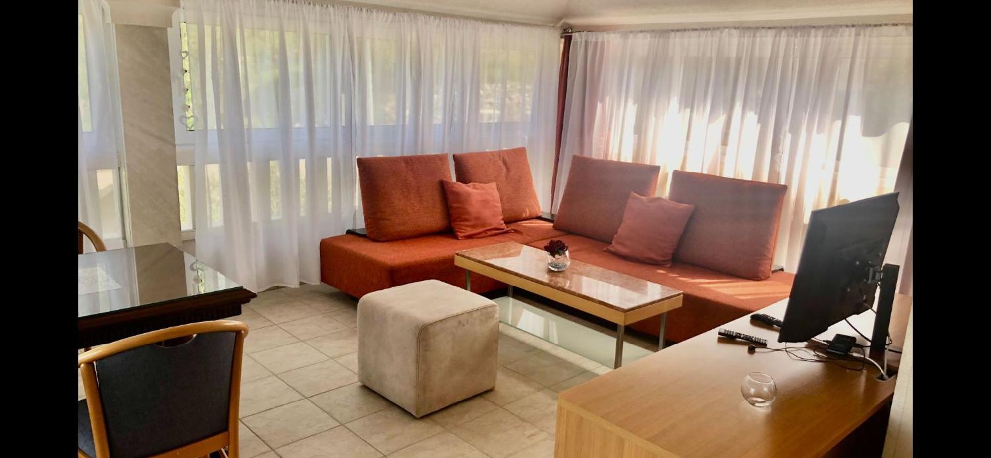 Villa Luce Mit Pool Макарска Экстерьер фото